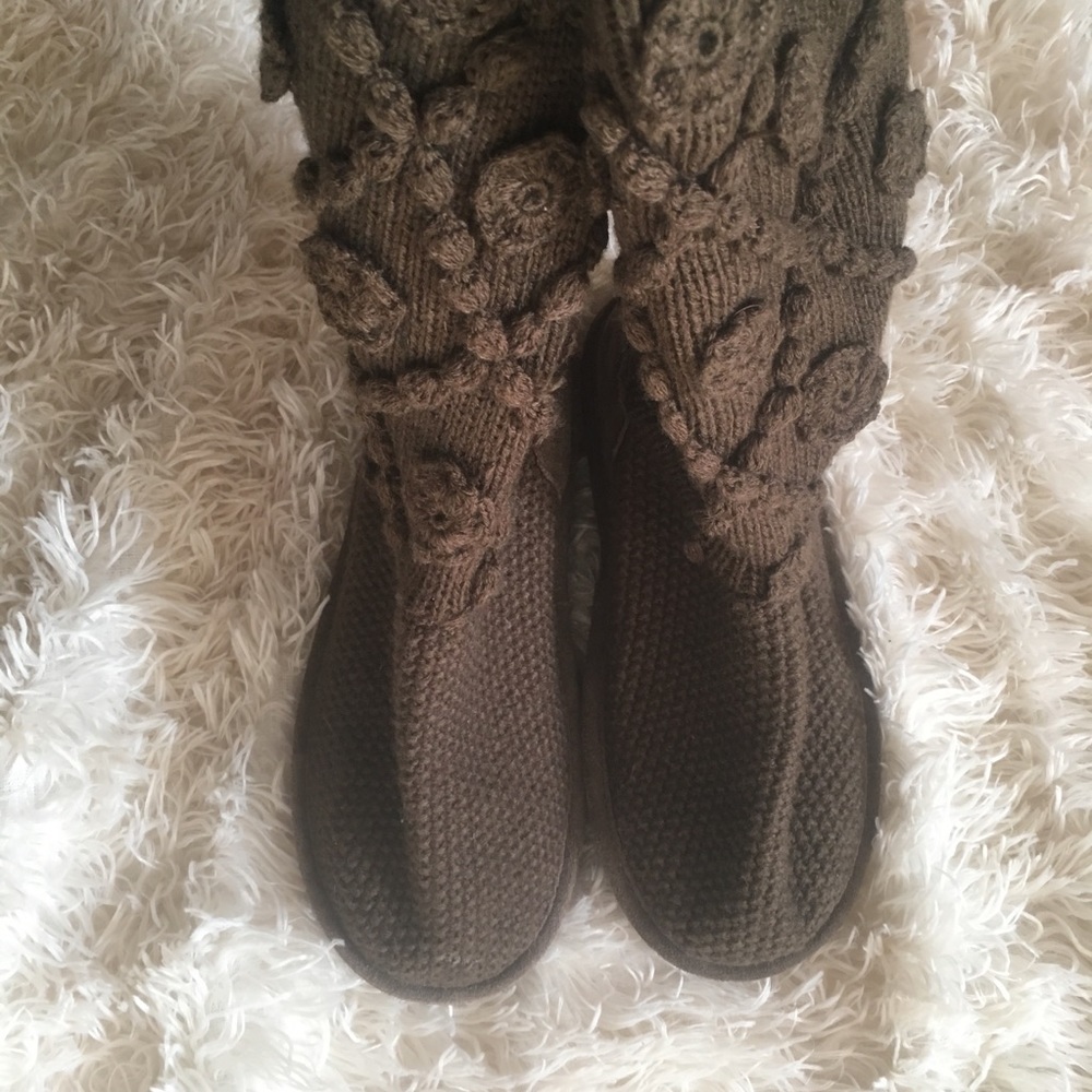 Brown Knit High/Low Boots!